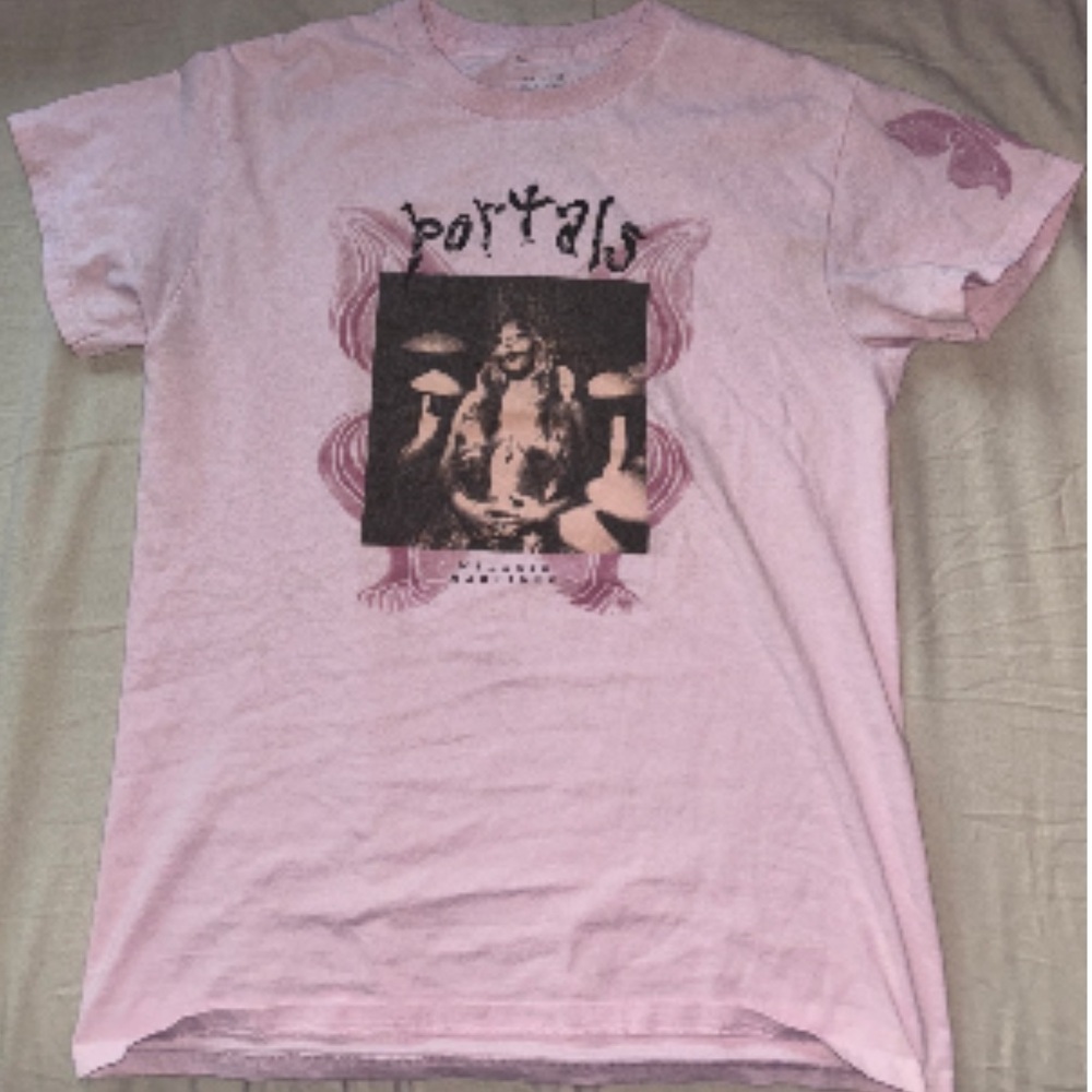 Melanie Martinez 'Portals' Graphic Tee - White with Pastel Pink